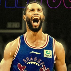 开云官方在线登录-弗格18分一打广东就来劲！命中三分后和杨鸣击掌庆祝,上海领先4分